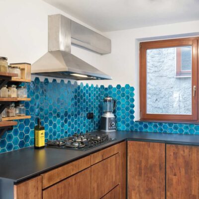Tile - kitchen - backsplash - hexagons - blue