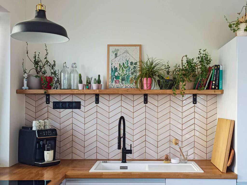Chevron Kitchen Tiles in Backsplash