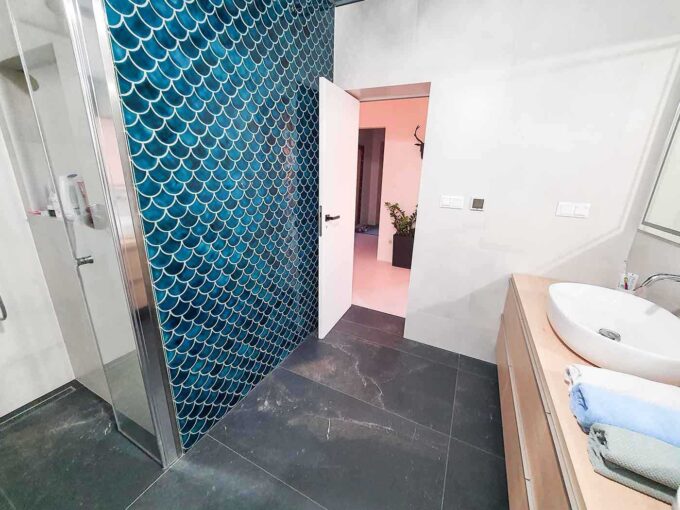 Ceramic Tile Mosaic Fish Scale - Petrol - Bathroom Tile Wall
