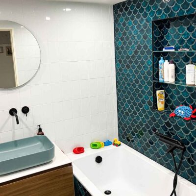 Ceramic Mosaic Tile Fish Scale - Blue Green - Bathroom Tile Wall and Tub